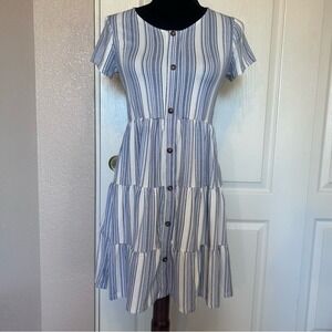 Shyanne White and Blue 3 Tier Ruffle Dress Size Junior XL‎